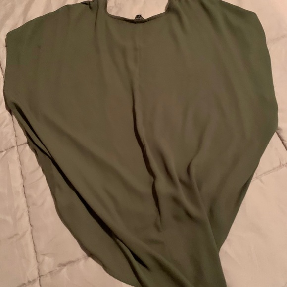 Express Blouse - Picture 5 of 5